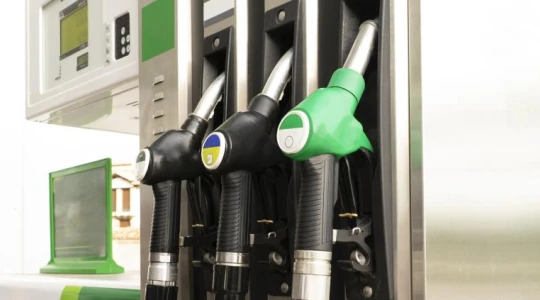 Nowe ceny paliw od 21 października. Benzyna nawet 13 gr taniej, diesel w górę